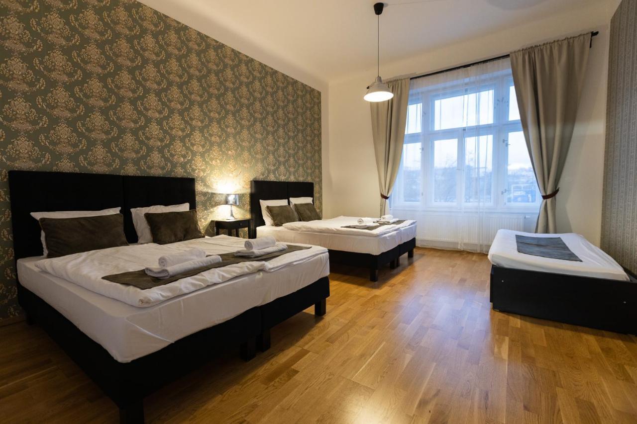 Old Town Spirit Aparthotel Прага Екстериор снимка